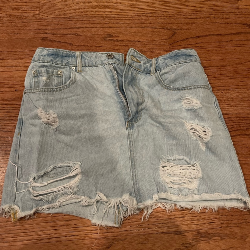 Distressed light denim miniskirt size 27 (fits like a small) from F21